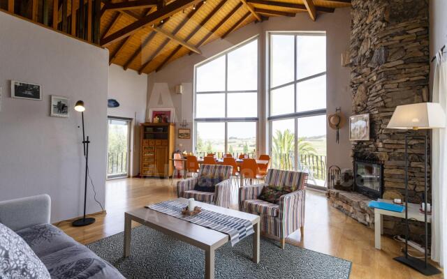 Villa Safarujo by Acasadascasas