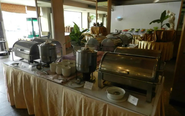 The Niran Grand Hotel