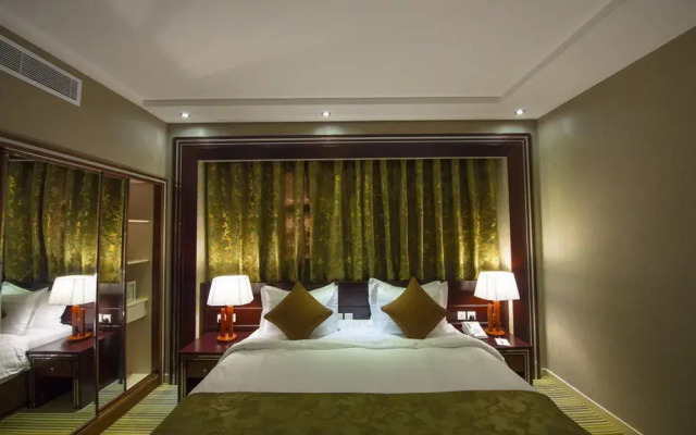 La Fontaine Royal Hotel