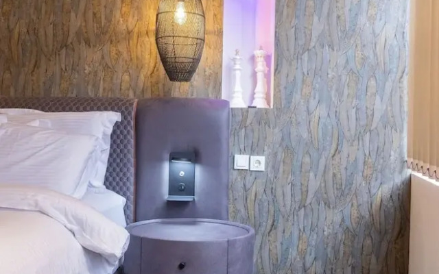 Trikala Mall Suites !