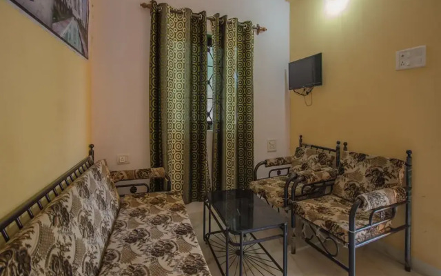 OYO 12304 Home Cozy Studio Baga
