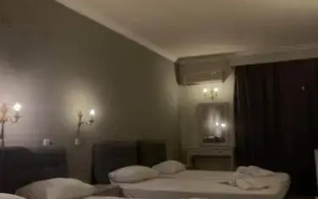 Mironi & Victoria Hotel