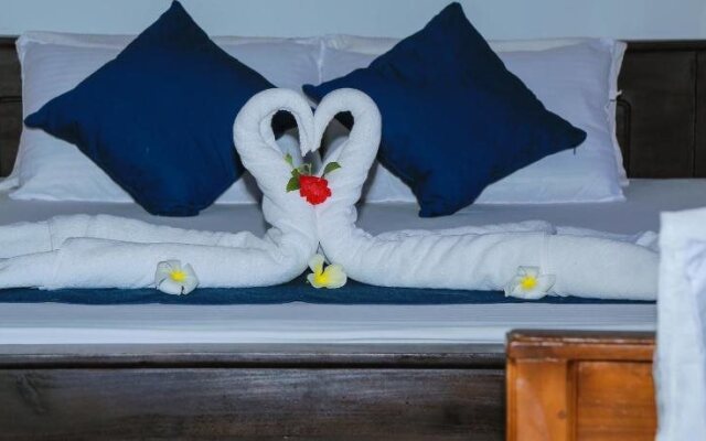 Golden Surfer Beach Hotel