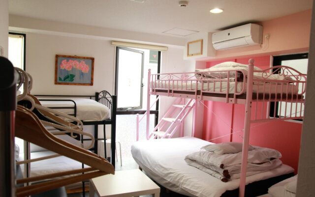 Stay Miya - Hostel