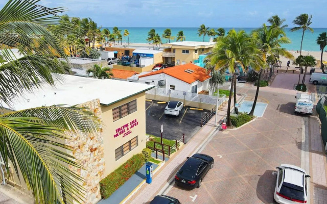 Tropic Isle Hotel and Apartment