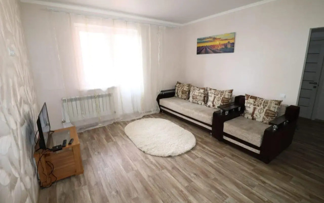 Cozy house on Savushkina street 6 building 8