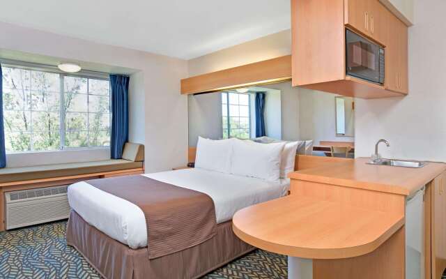 Microtel Inn & Suites by Wyndham Morgan Hill/San Jose Area