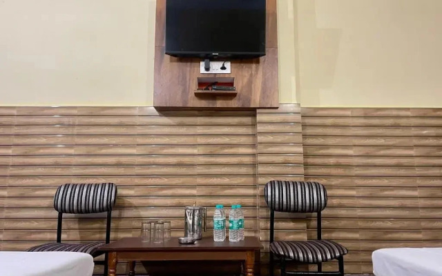 Hotel Raj