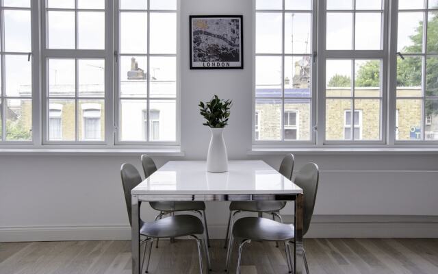 Sonder - Anglers Lane