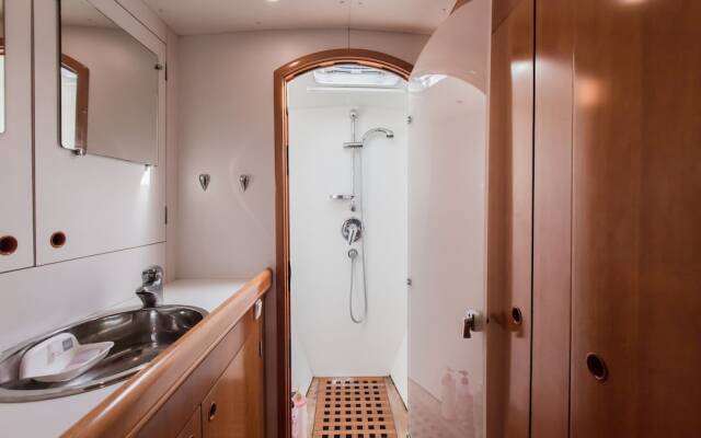 Busan Wow Yacht Stay