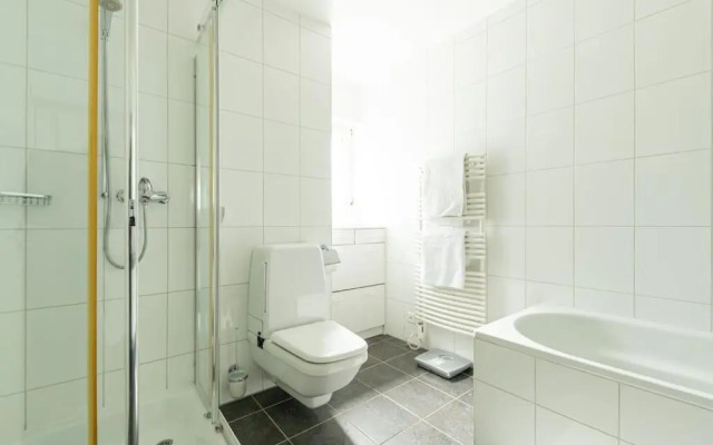 Lakeside Apartment with panoramic view on the lake