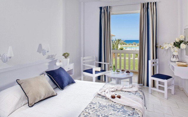 Mrs Chryssana Beach Hotel