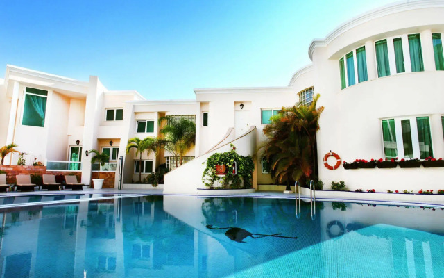 Flamingo Suites Boutique Hotel