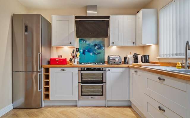 Y Deri - Close to Village and Beach