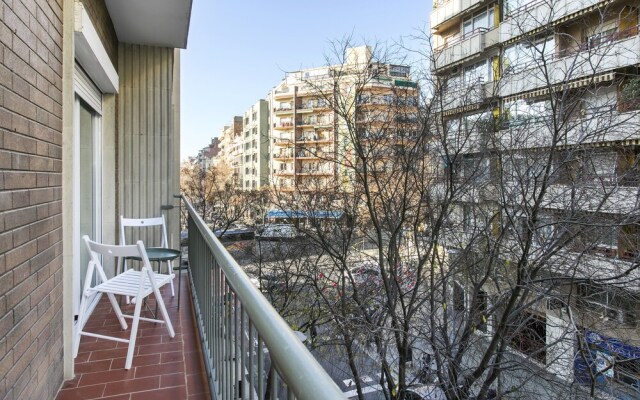 Beautiful Apt next to the Sagrada Famila