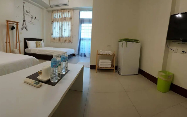 Small Wide Home
