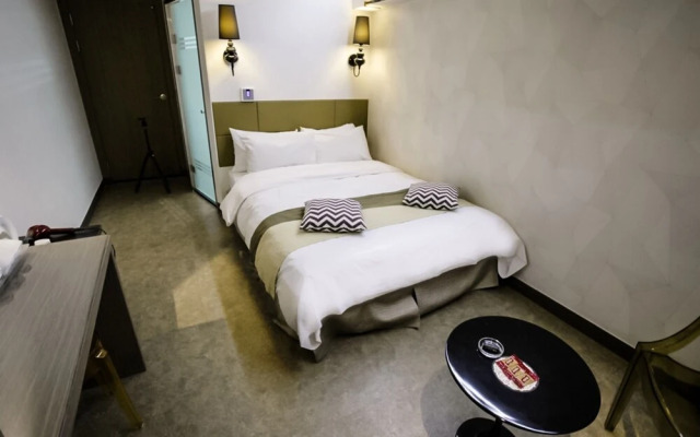 Yeoju Reverse Hotel