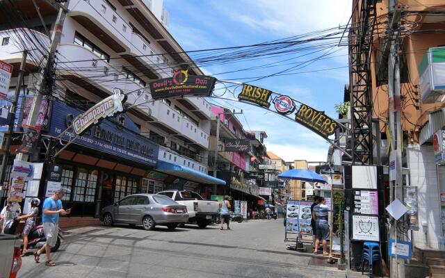 crystal suites pattaya