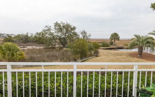 Windward Point Condominiums