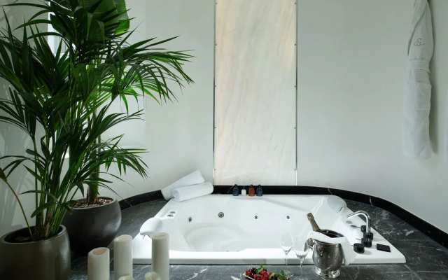 Elizabeth Unique Hotel