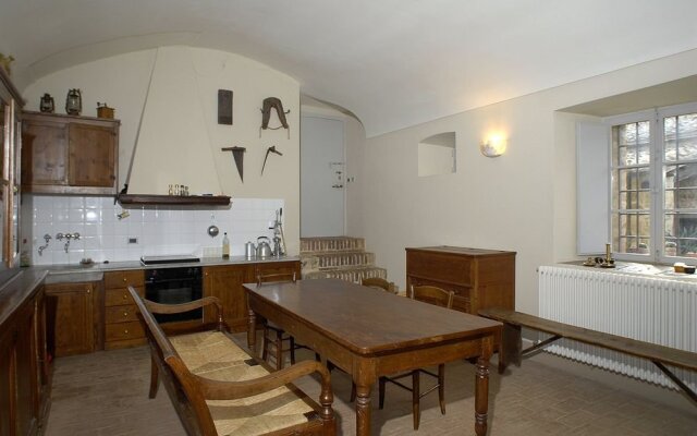 Castello Del Poggiarello Di Stigliano