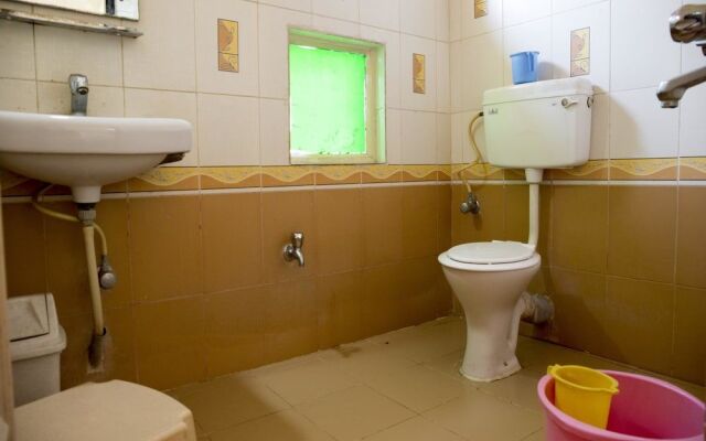 OYO 3886 Hotel Trimurti Heights