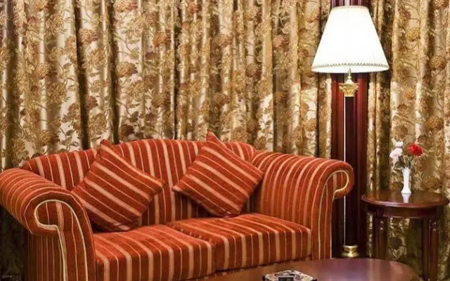 New Paris Hotel Harbin
