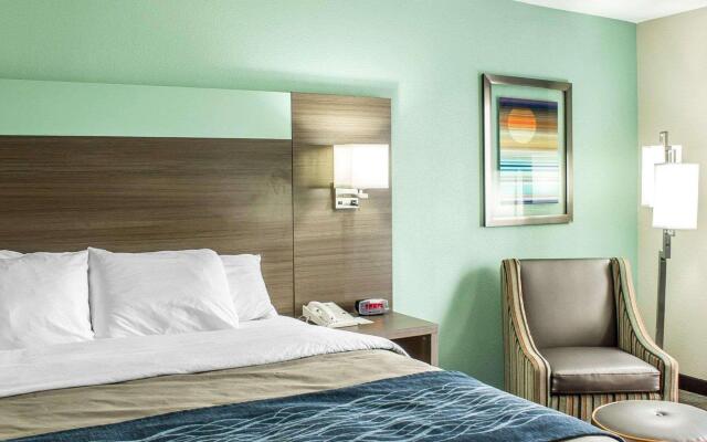 Comfort Inn Dunn near I-95