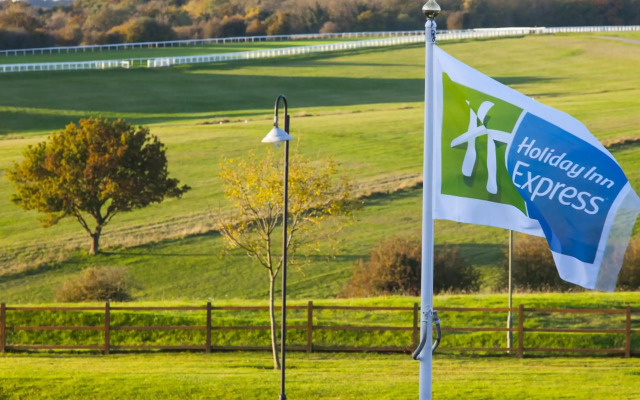 Holiday Inn Express London-Epsom Downs by IHG