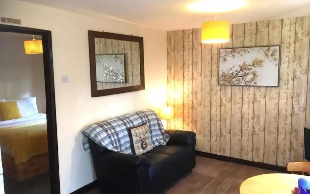 Wren 21-Hot Tub-Woodland Lodges-Tenby-Camarthenshire