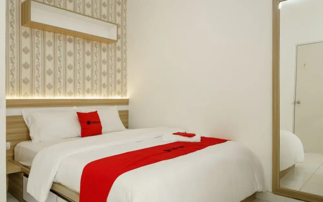RedDoorz Apartment @ Aeropolis Tangerang