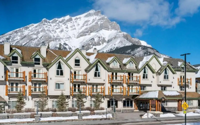 Rundlestone Lodge
