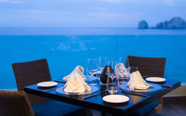 Villa del Arco Residences