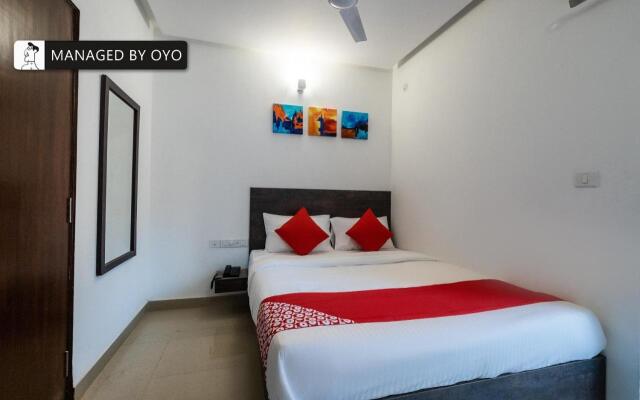Super OYO Townhouse 1225 Chethana Inn