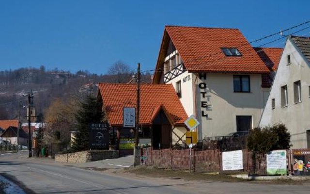 Hotel Koniuszy