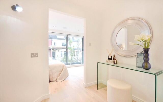 2 Bedroom House In West Hampstead