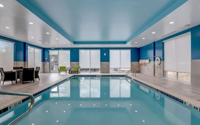 Hampton Inn & Suites Cincinnati Midtown Rookwood