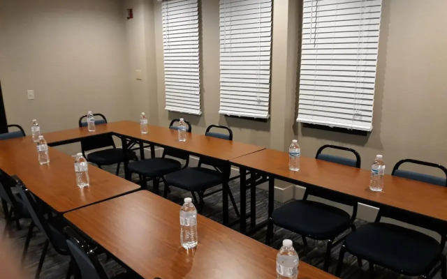 Holiday Inn Express Pittsburgh North by IHG