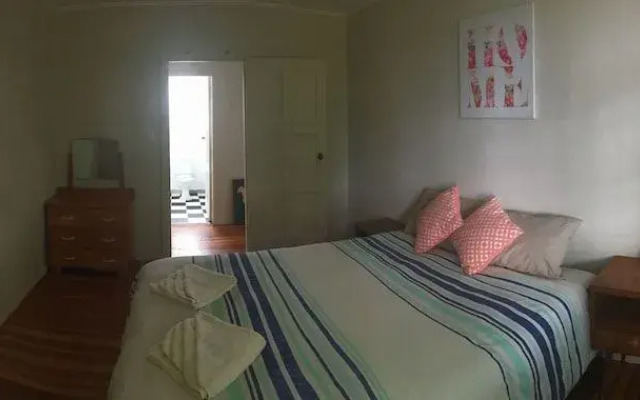 Peachgrove Lodge