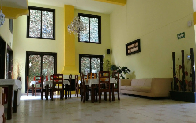 Hotel Jardines del Carmen