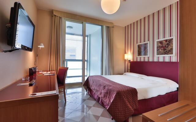 UNAHOTELS The ONE Milano Hotel & Residence