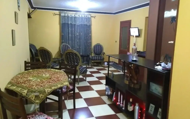 Explore Cairo From A Cozy Designed apt