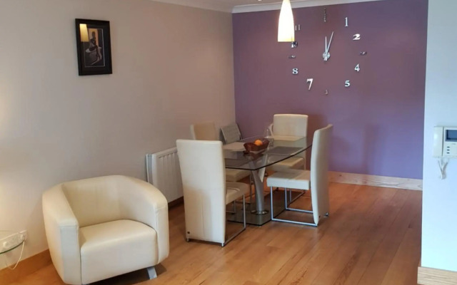 The Courtyard Apartments !!!!