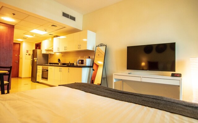 Lux BnB Park Towers Stylsih Studio