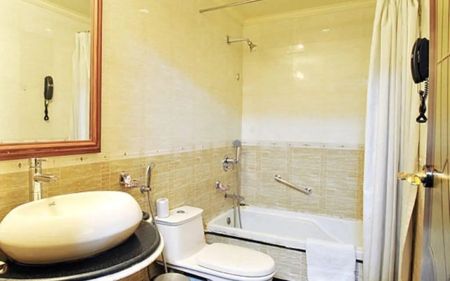 Hotel Zeeras