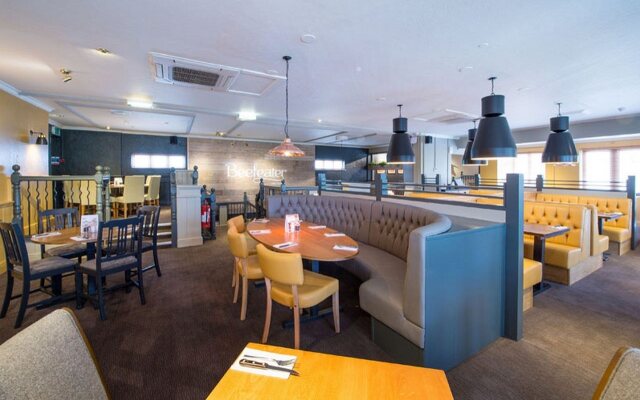 Premier Inn Cardiff West