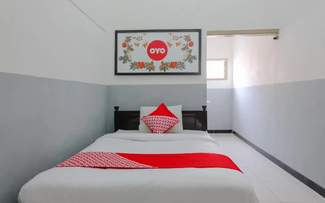 OYO 1028 Garuda Residence