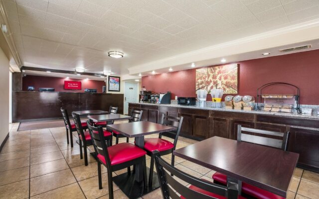 Red Roof Inn North Dallas - Park Central