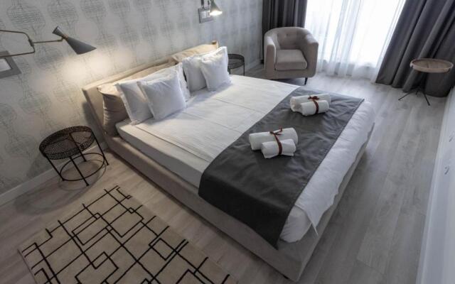 Ares Aparthotel