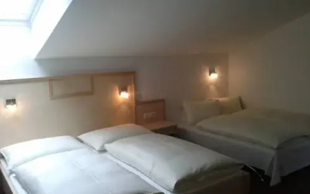 Pension Dorfplatzl